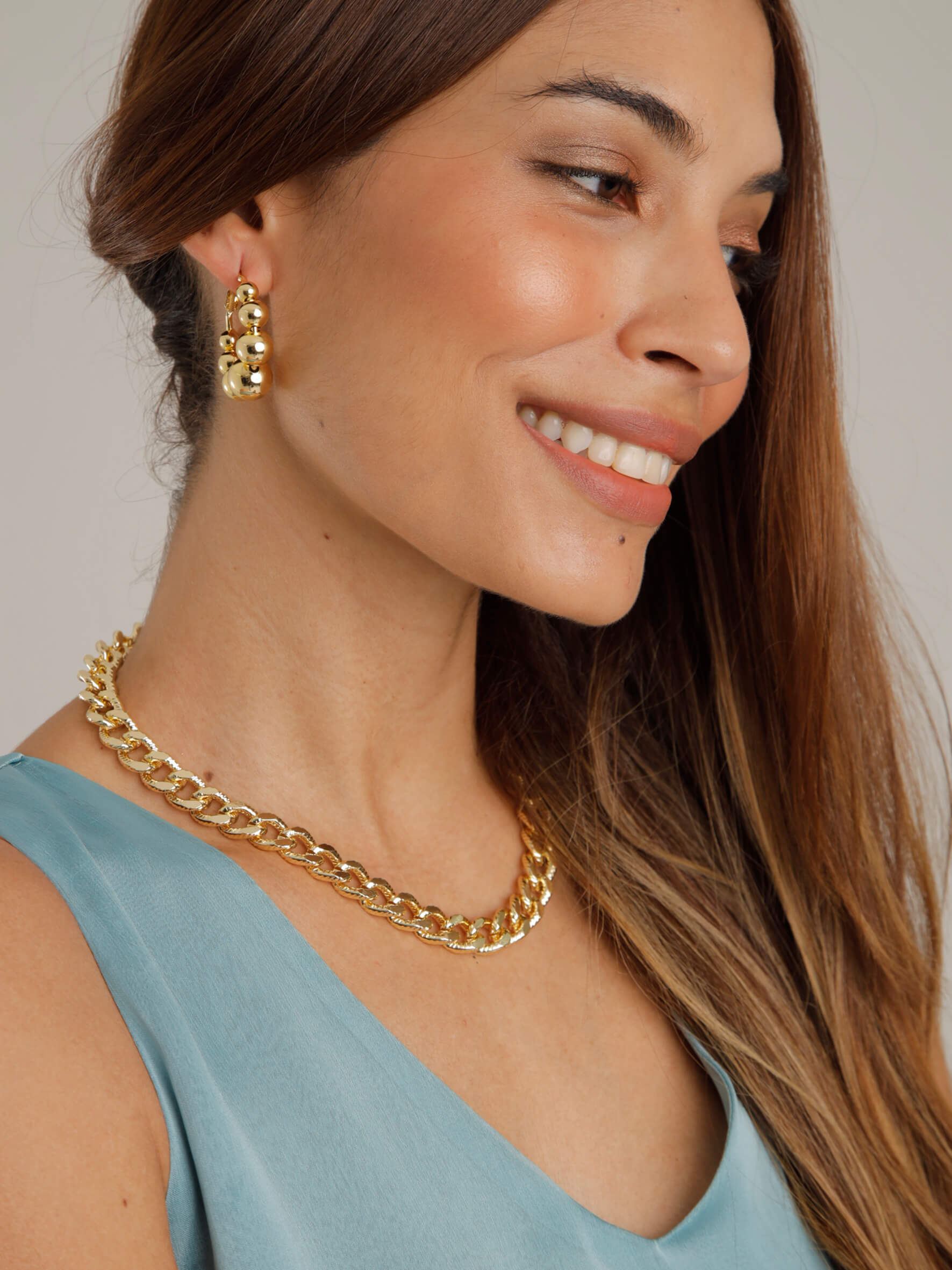 Collar Cadena Gruesa en Dorado