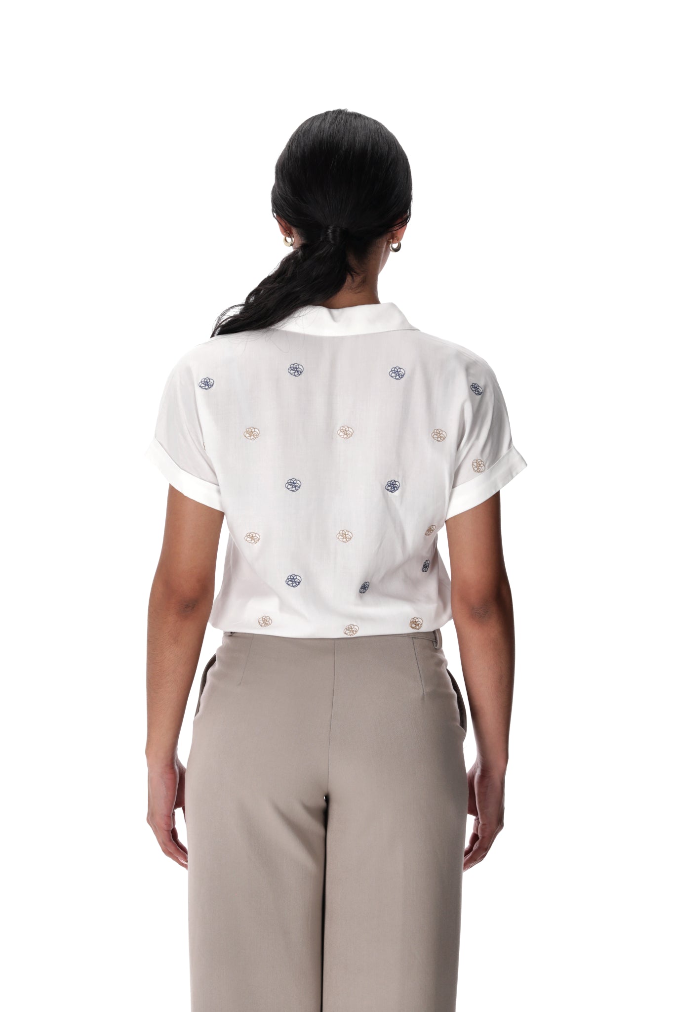 BLUSA CELESTE BORDADA