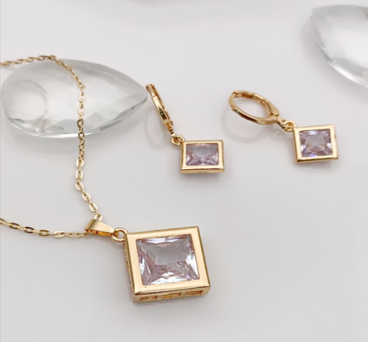 Set de Joyería Cuadrado con Cristal Rosa